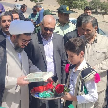 افتتاح زمین چمن مینی فوتبال در روستاهای شهرستان الیگودرز