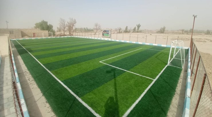 افتتاح زمین چمن مصنوعی فوتبال درشهرستان‌ زهک استان سیستان و بلوچستان