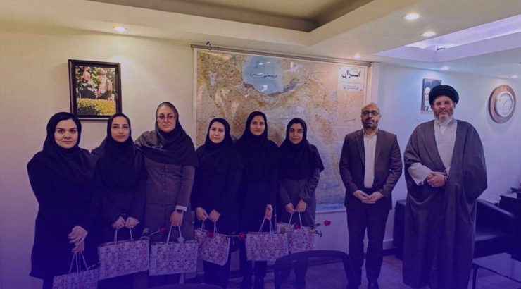 تقدیر از بانوان همکار